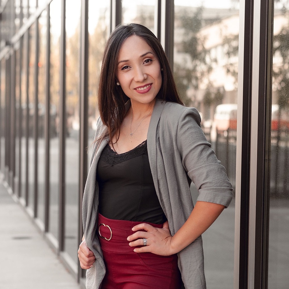 Meet your Posher, Alma